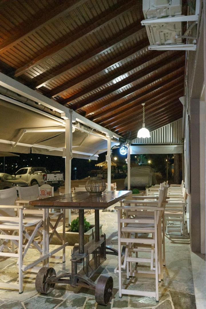 Archontiko Seaside Hotel プラタニアス エクステリア 写真